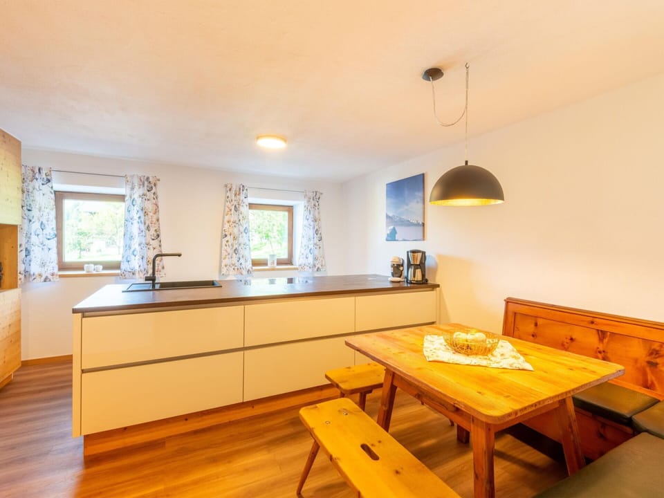 House | Dining