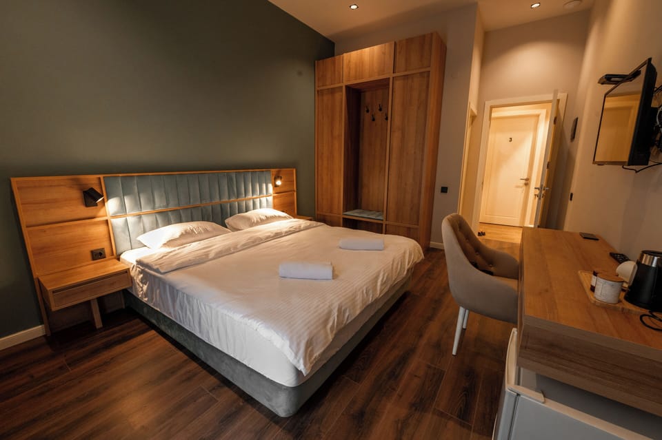 Premium bedding, Select Comfort beds, minibar, individually furnished