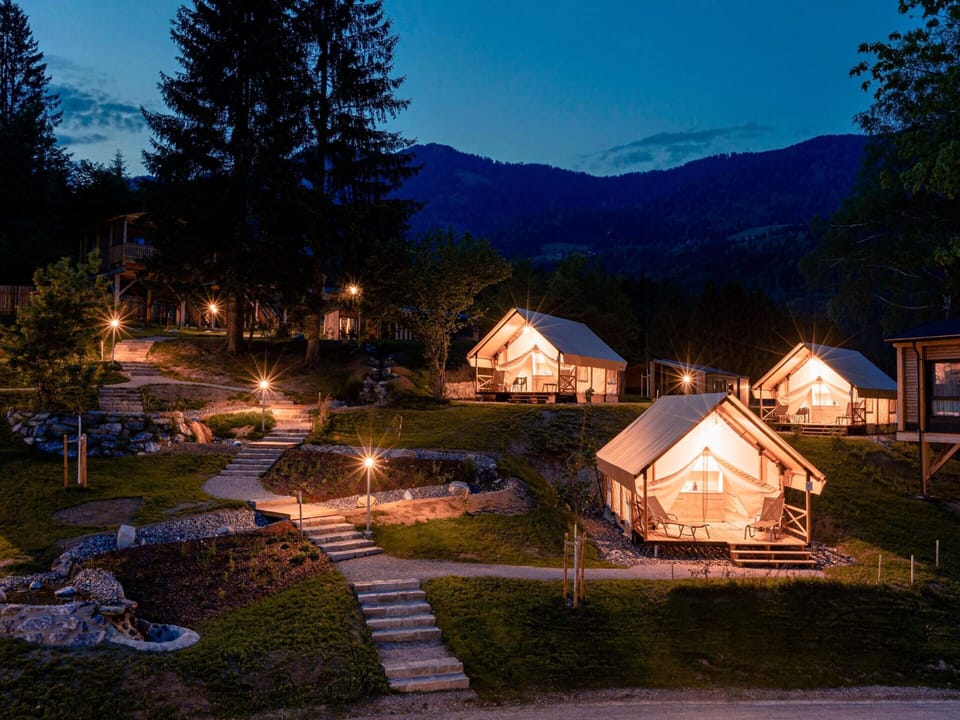 Chalet | Property grounds