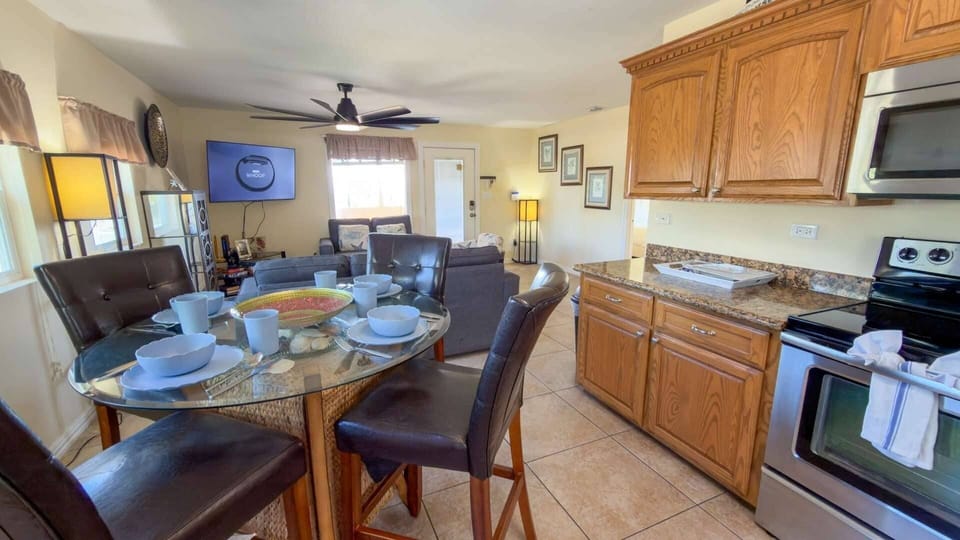House, 4 Bedrooms | Interior