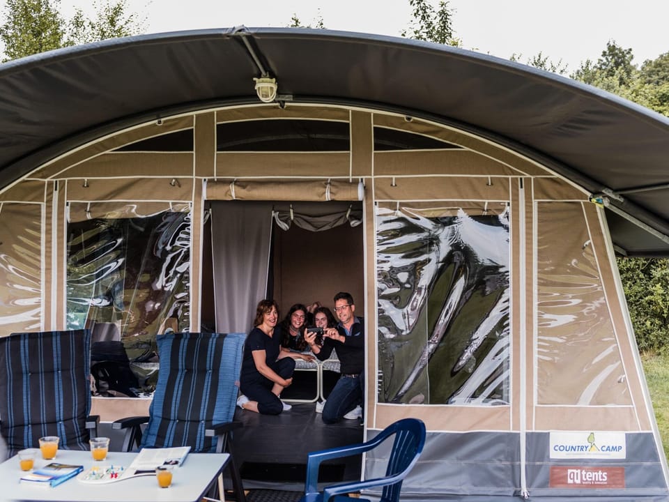 Tent | Dining
