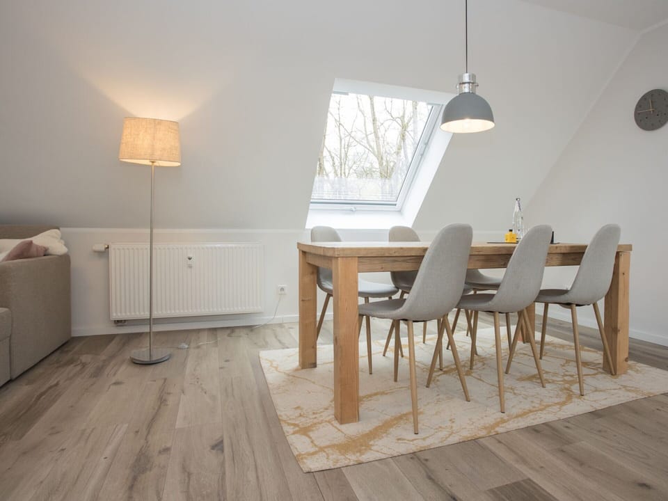 Apartment | Dining