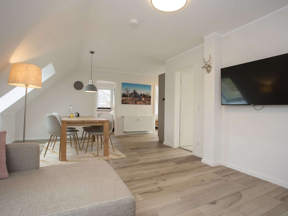 Apartment | Dining