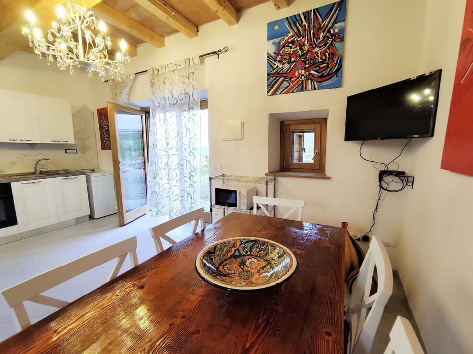 Villa | Dining