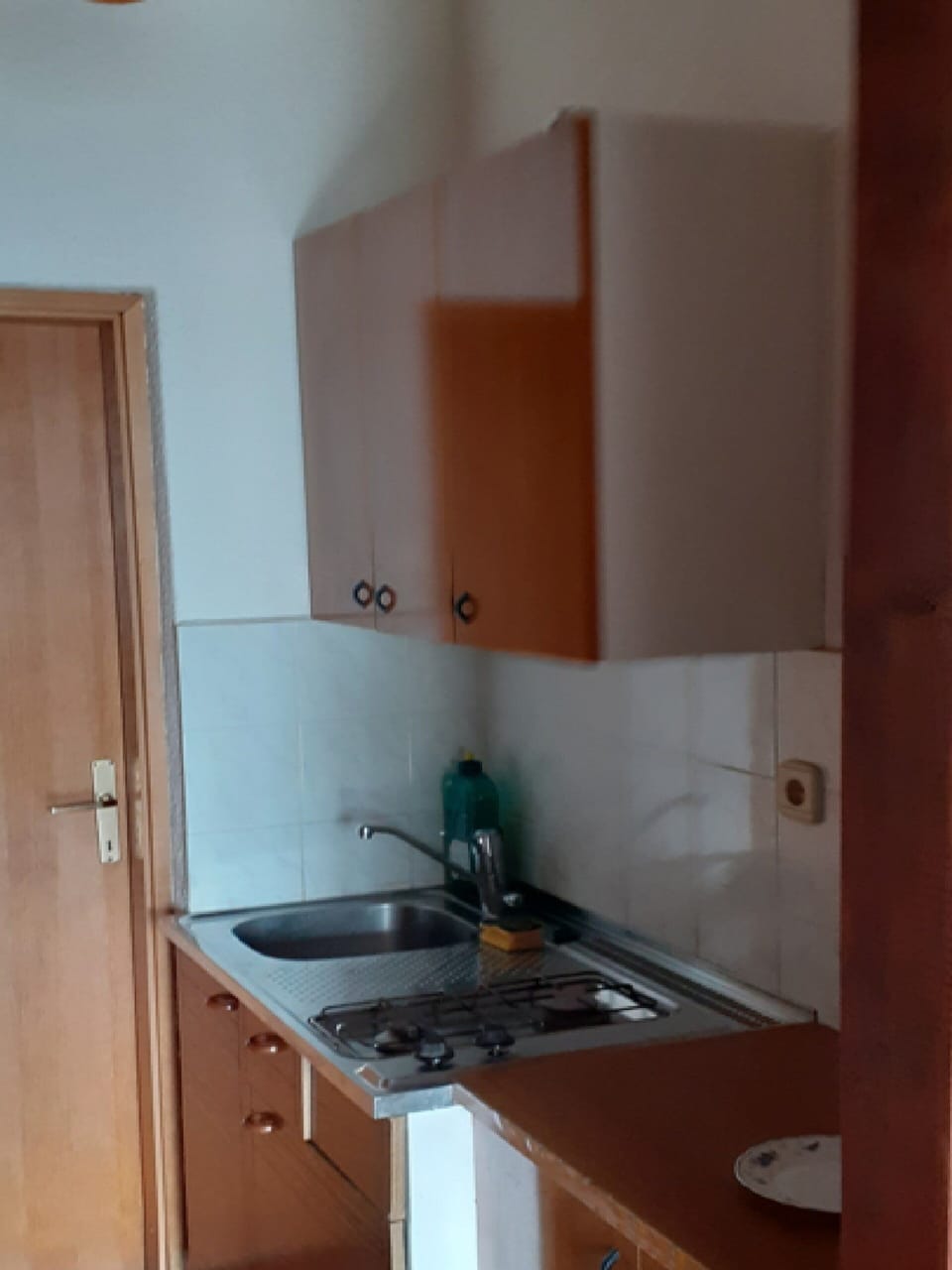 Apartment | Private kitchen | Fridge, microwave, oven, stovetop