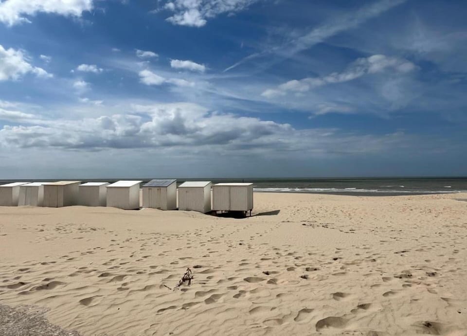 Beachside Stay With Views Apartment in Koksijde