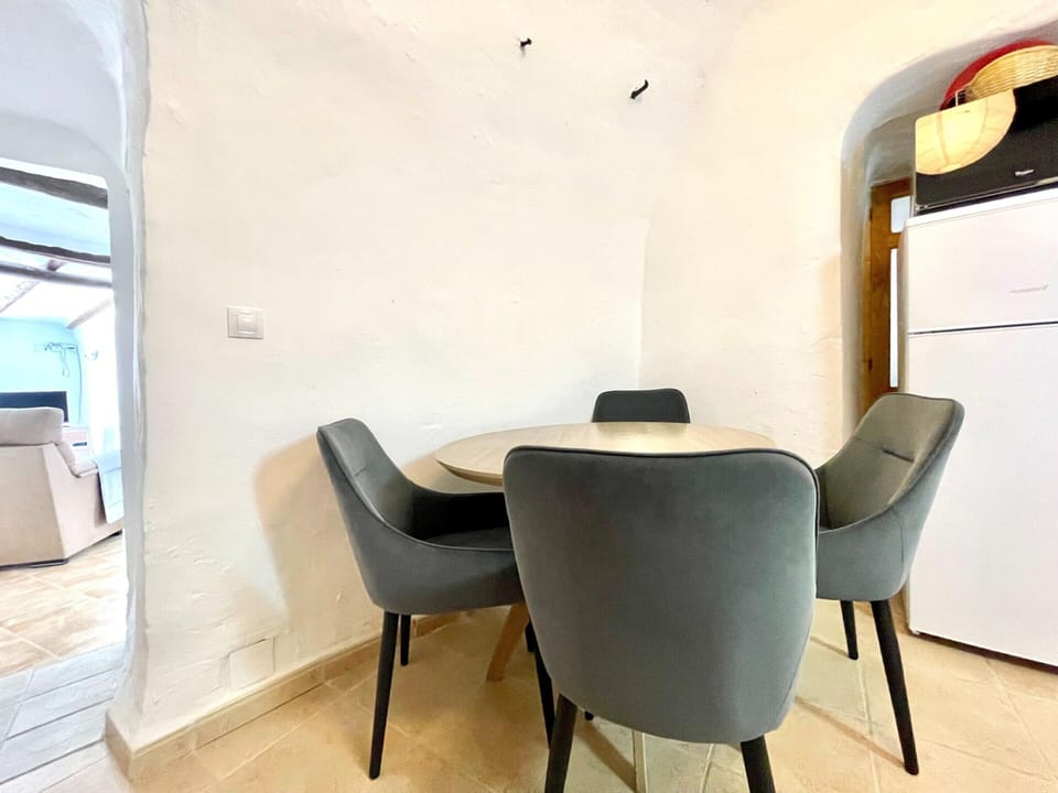 House | Dining