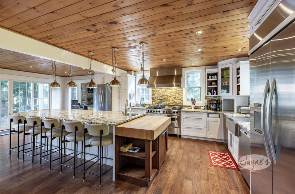 Kitchen &amp; Bar Seating