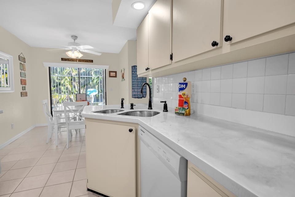 Kitchen Counter over looking Lanai