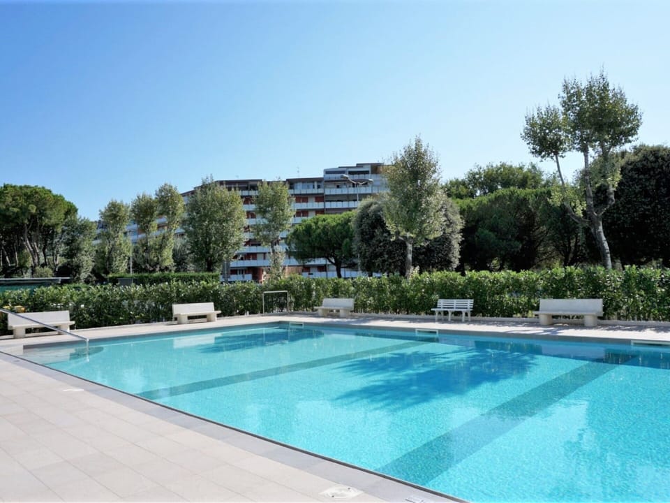 Apartment | Pool | Outdoor pool