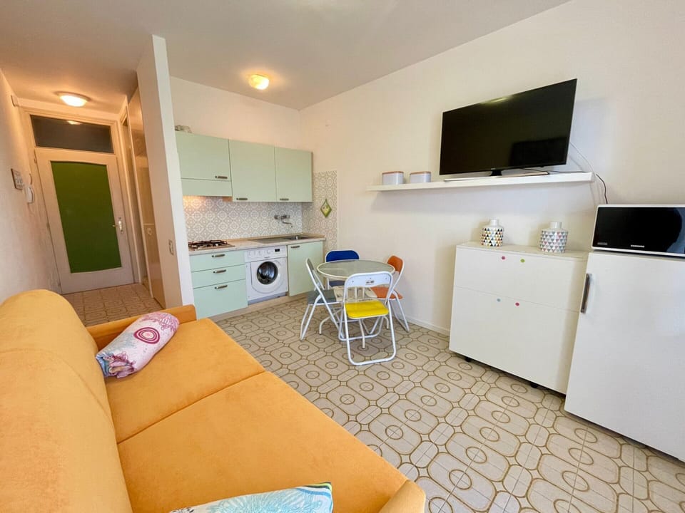 Apartment | Dining