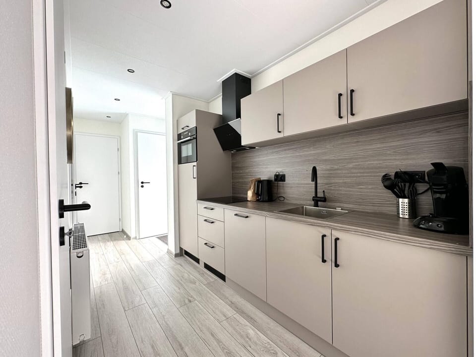 House | Private kitchen | Electric kettle