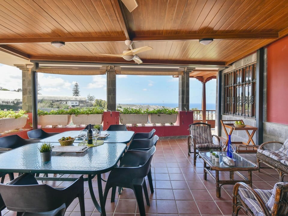 House | Dining