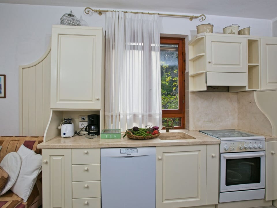House | Private kitchen | Highchair