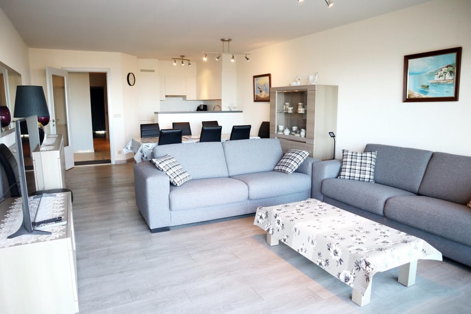 Apartment | Living room