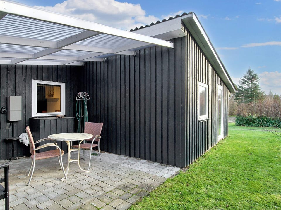 House | Outdoor dining