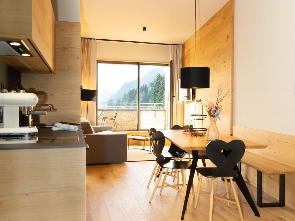 Apartment | Dining