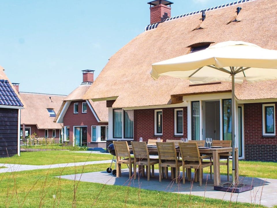 House | Dining