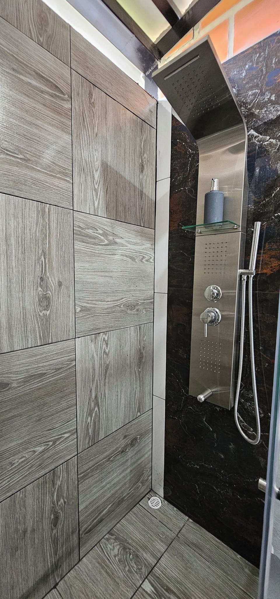 Family Cabin, Mountain View | Bathroom | Shower, hydromassage showerhead, hair dryer, towels