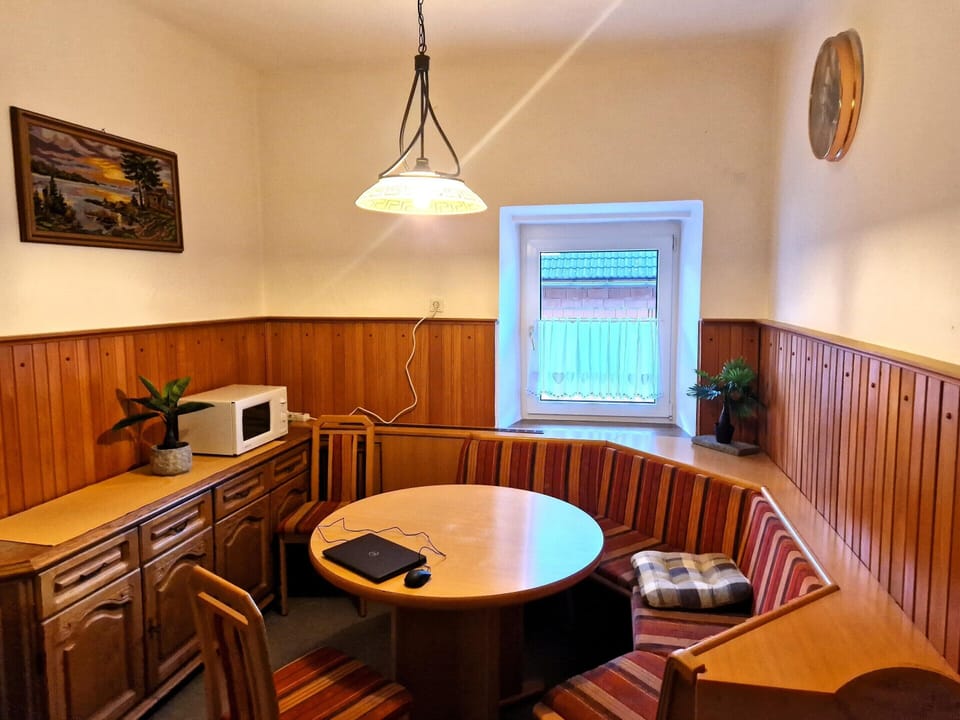 Apartment | Dining