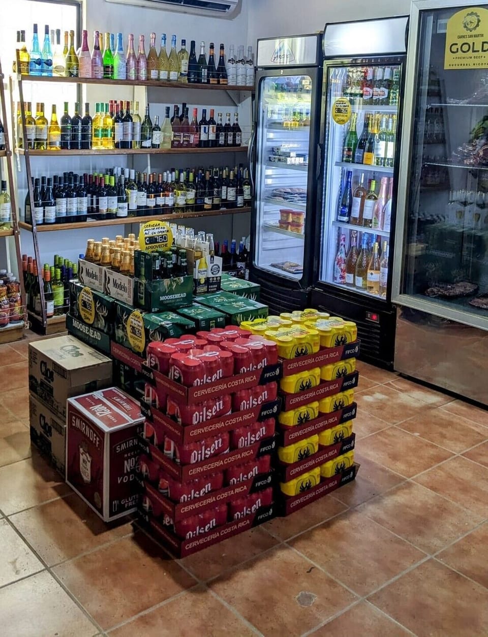 Super PALA - liquor and beer selection