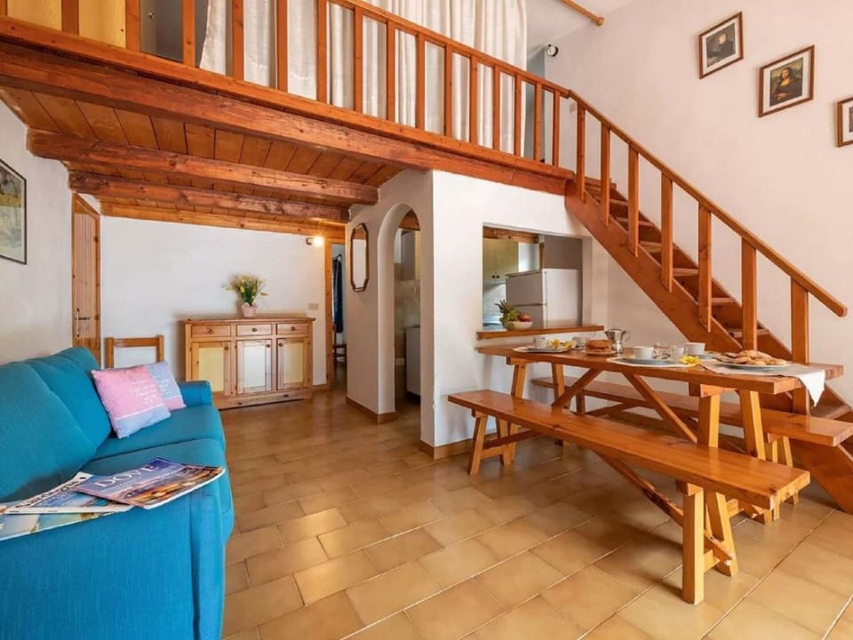 Apartment | Dining