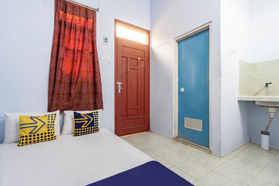 Economy Double Room | Free WiFi, bed sheets