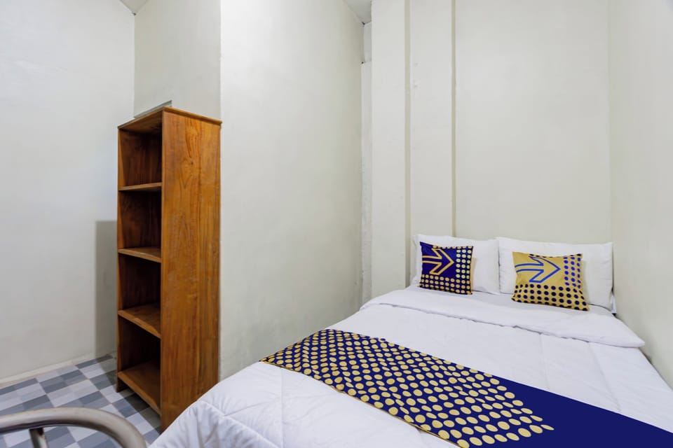 Basic Double Room | Bed sheets