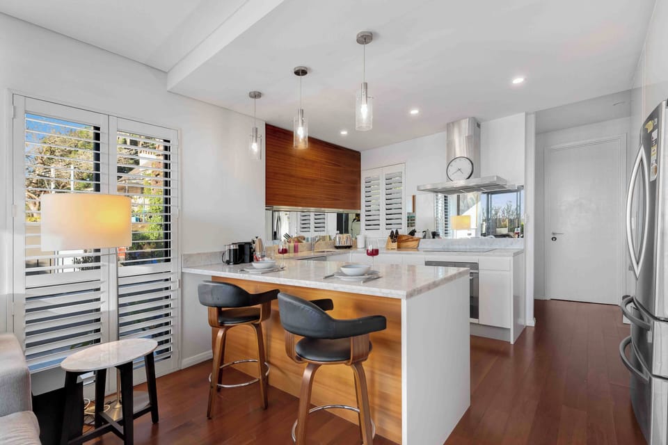 Kitchen Photo 2