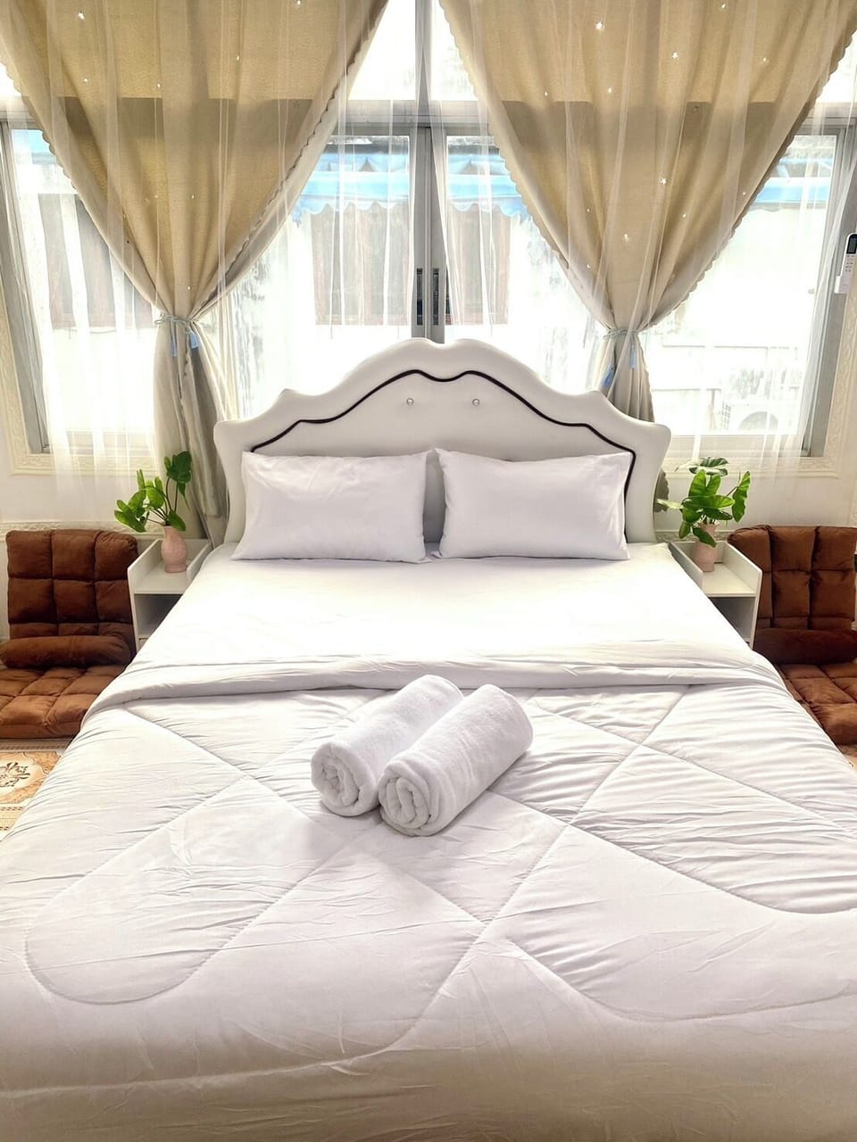Basic Double Room | Free WiFi, bed sheets