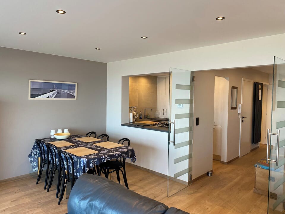 Apartment | Dining