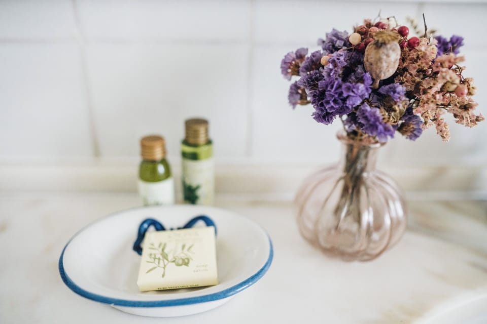 Classic Twin Room | Free WiFi