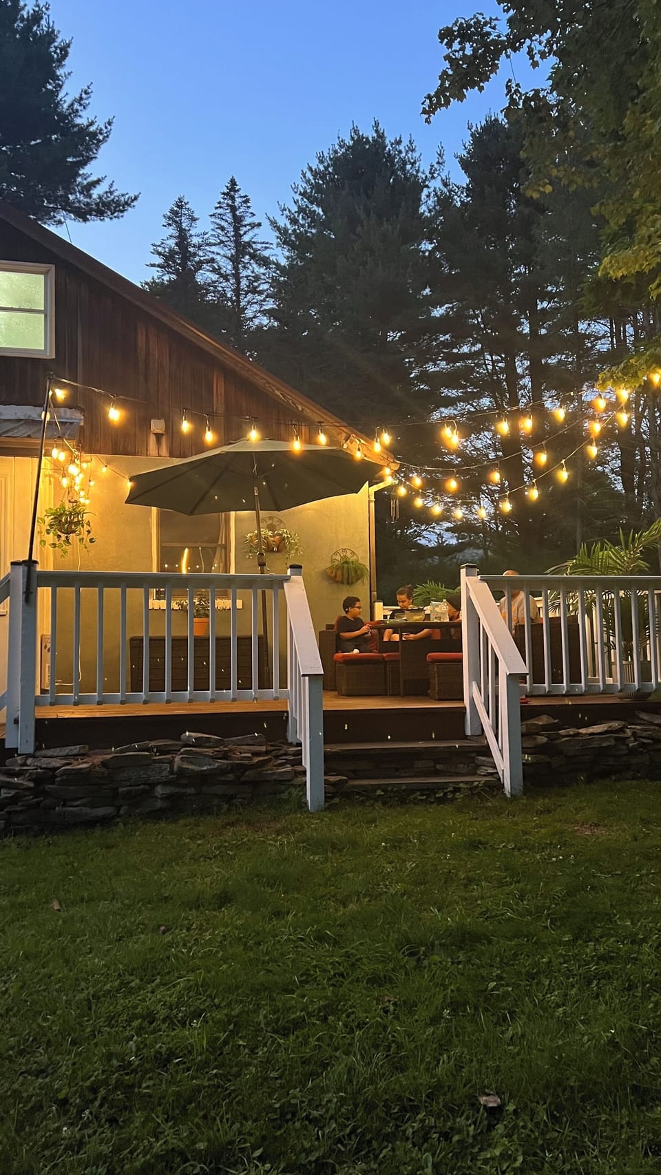 Spacious gorgeous dinner set to dine under the stars n