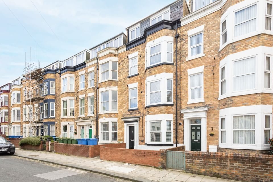 Castle Reach, Scarborough - Host & Stay