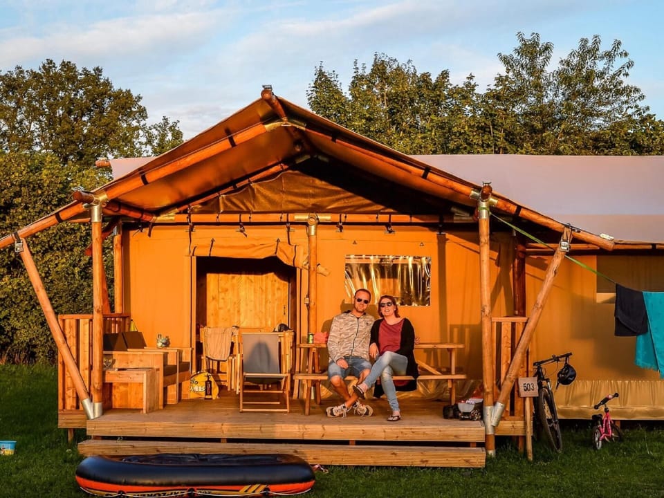Tent | Exterior