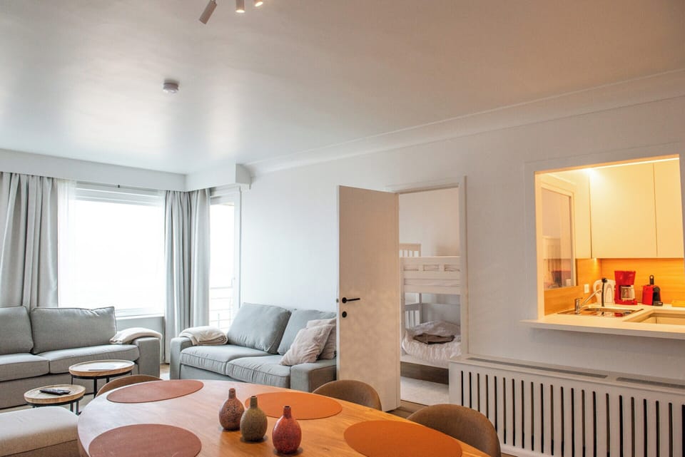 Apartment | Dining