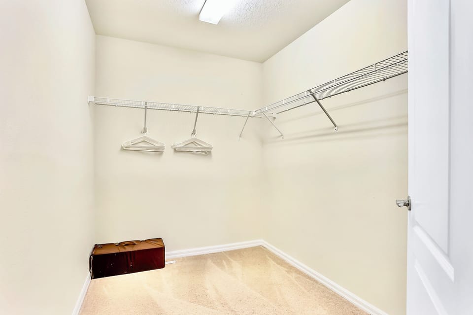 Wardrobe space to Master bedroom