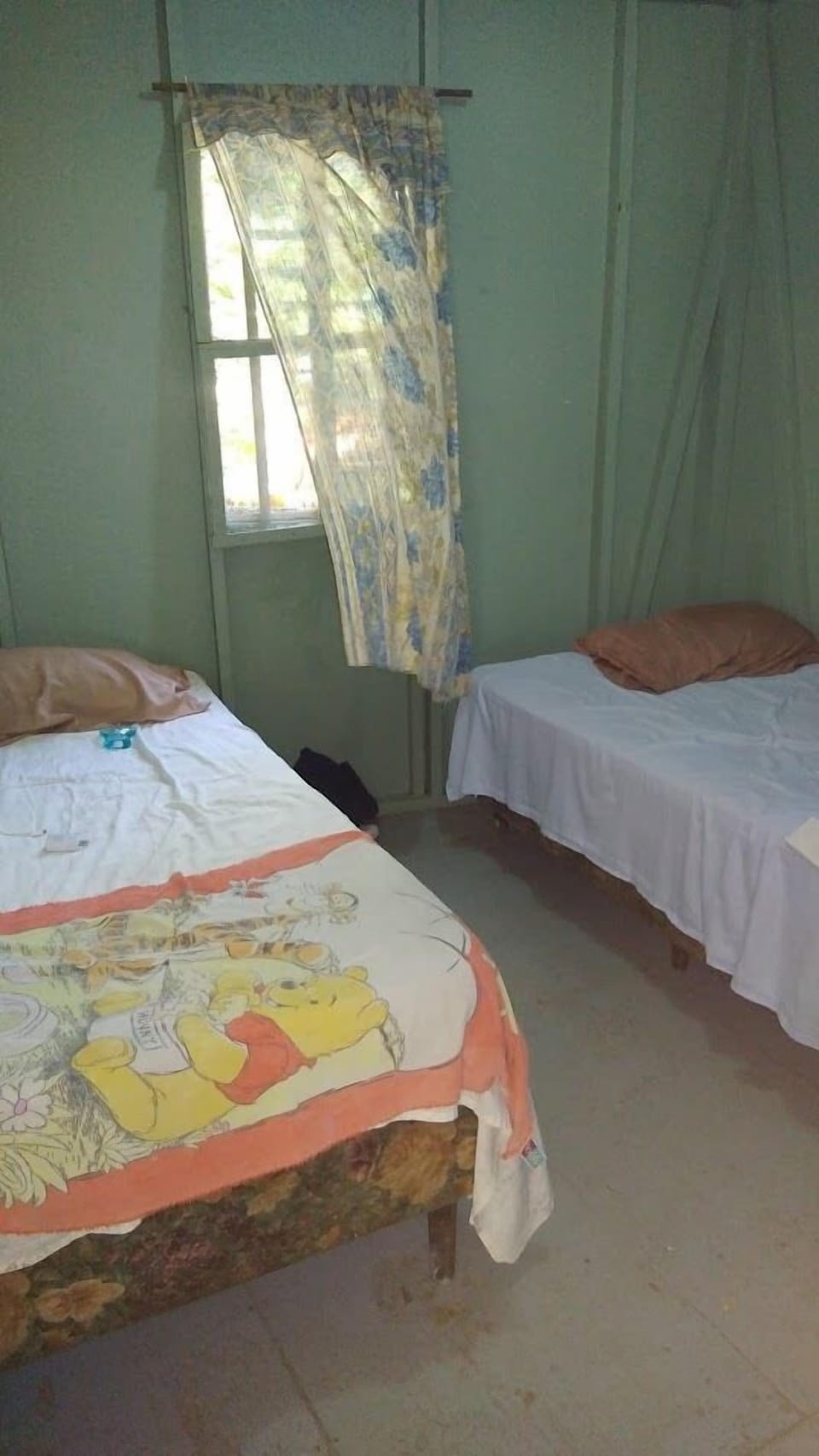 Basic Single Room | Individually decorated, individually furnished, desk, laptop workspace