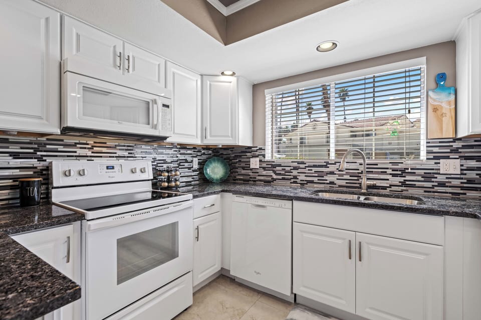All appliances provided including ice maker.