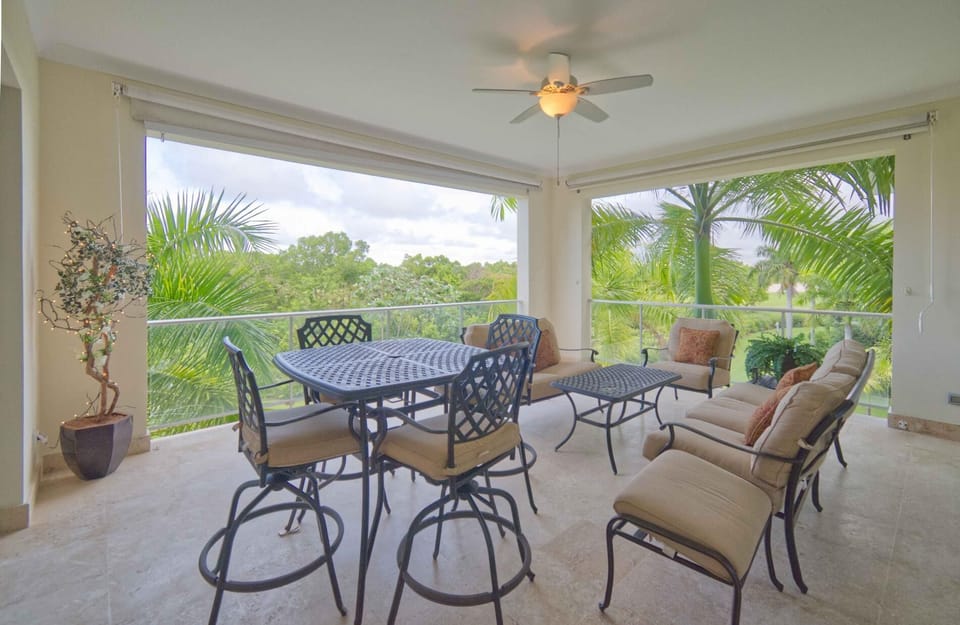 HDM 333 - Golf view apartment in exclusive resort, access to private beaches (5704)
