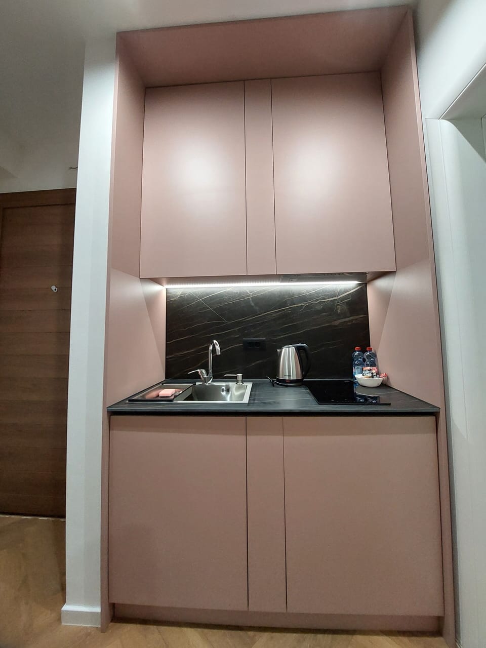 Private kitchenette