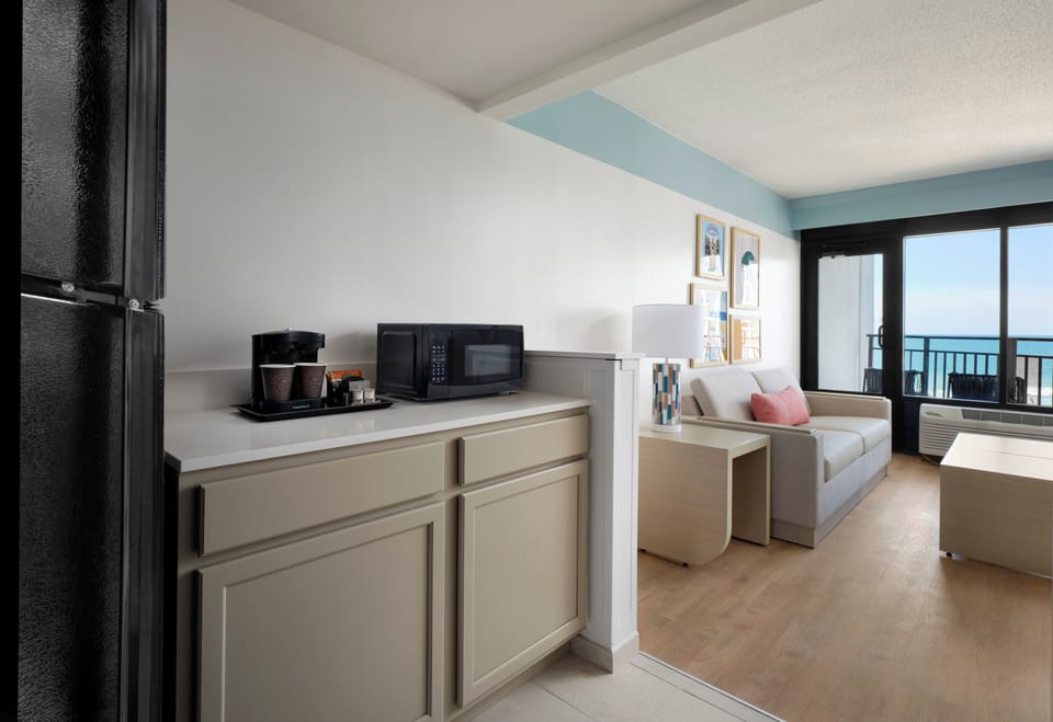 Premium bedding, in-room safe, individually decorated, desk