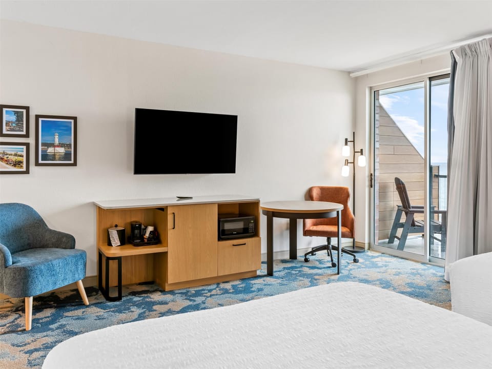 Room, 2 Queen Beds, Accessible, Balcony (Mobility, Hearing) | Free WiFi