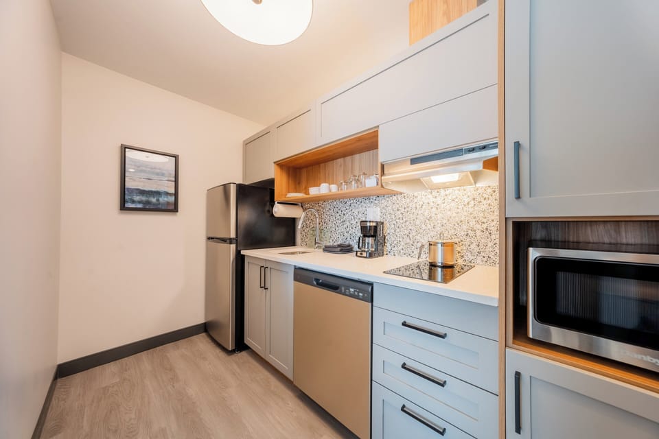 Standard Room | Desk, laptop workspace, free WiFi, bed sheets