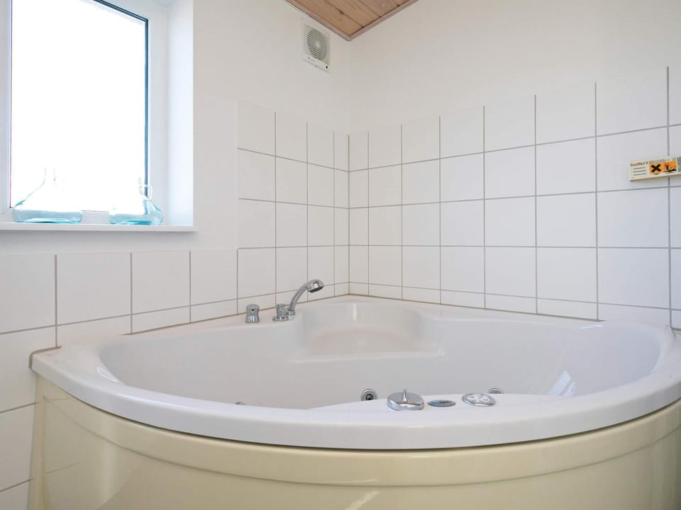 8 Person Holiday Park Home in Lokken House in Løkken
