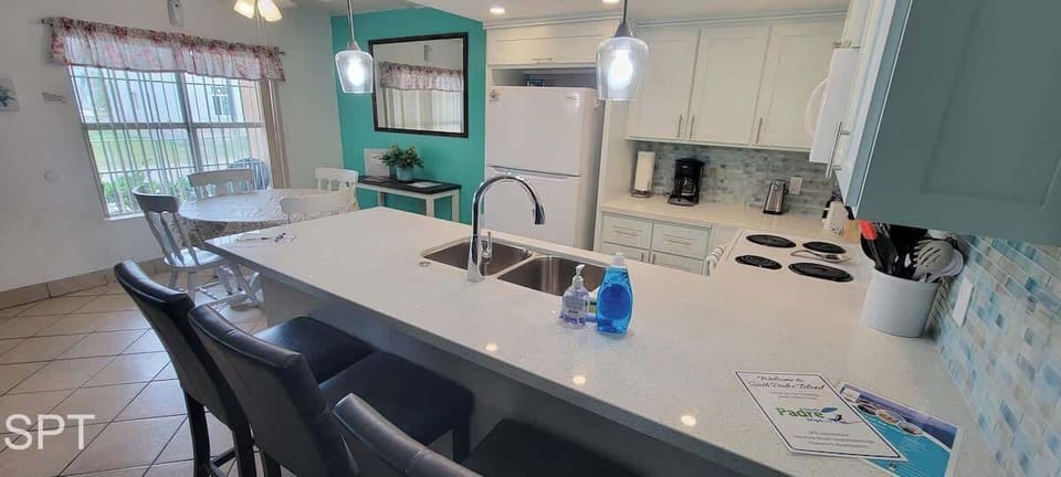 Condo, Multiple Beds, Patio, Pool View (Fiesta Sol #110) | Private kitchen | Fridge, microwave, oven, stovetop