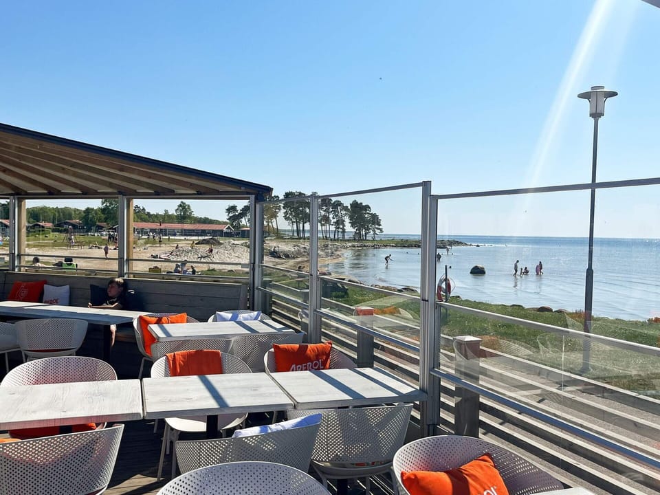 House | Outdoor dining