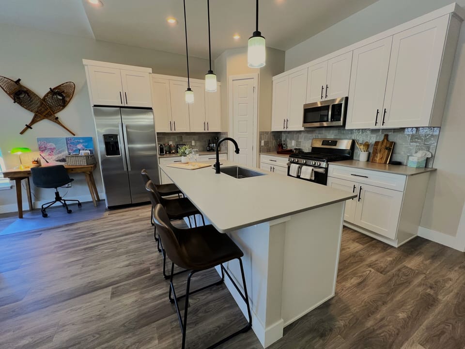 Fully Stocked Kitchen