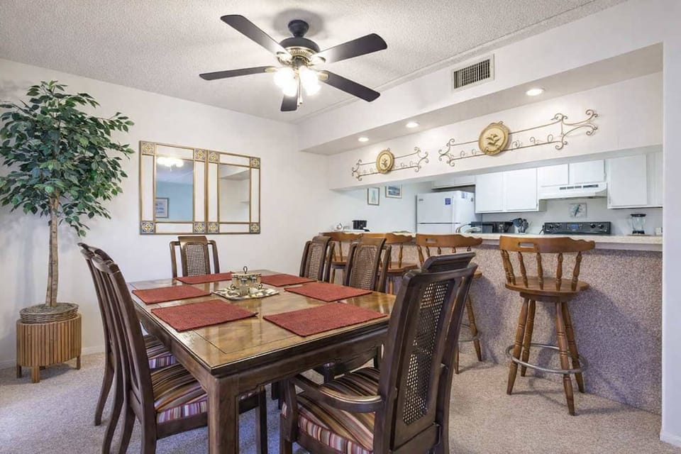 Condo, Multiple Beds, Balcony, Pool View (Padre Oasis #302) | Dining