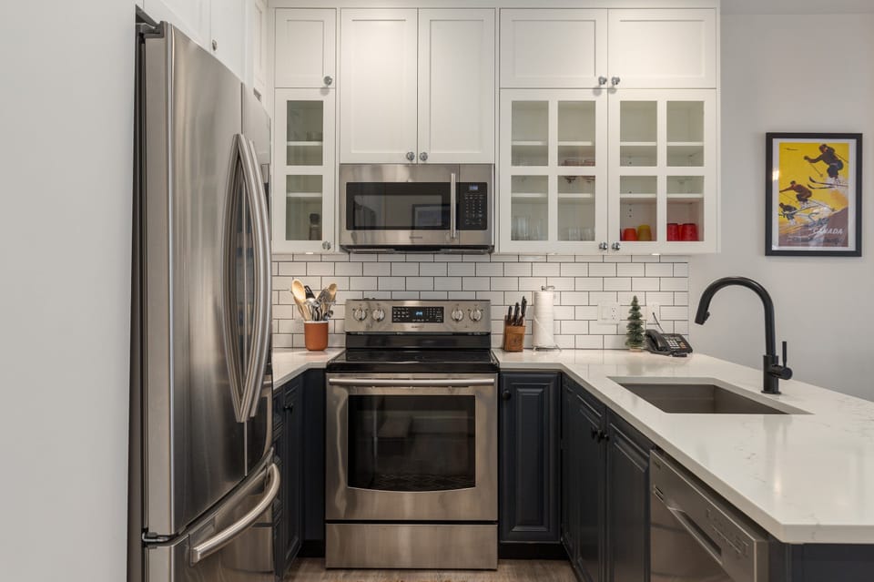 Main Floor - Kitchen